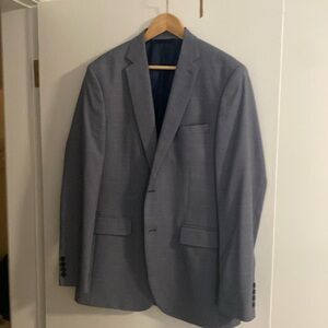 Mens 2 button sport coat. Blue / gray. Excellent condition. Pockets still sewn.